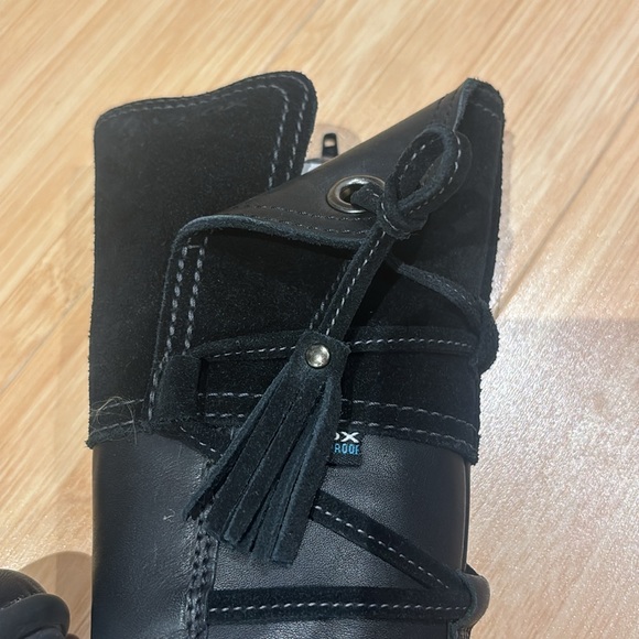 GEOX ITALY- UNWORN toddler leather boot - Picture 2 of 4